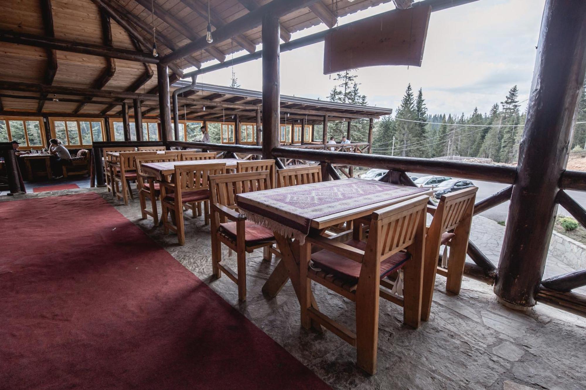 Jela Natural Resort Rozhajë Екстериор снимка