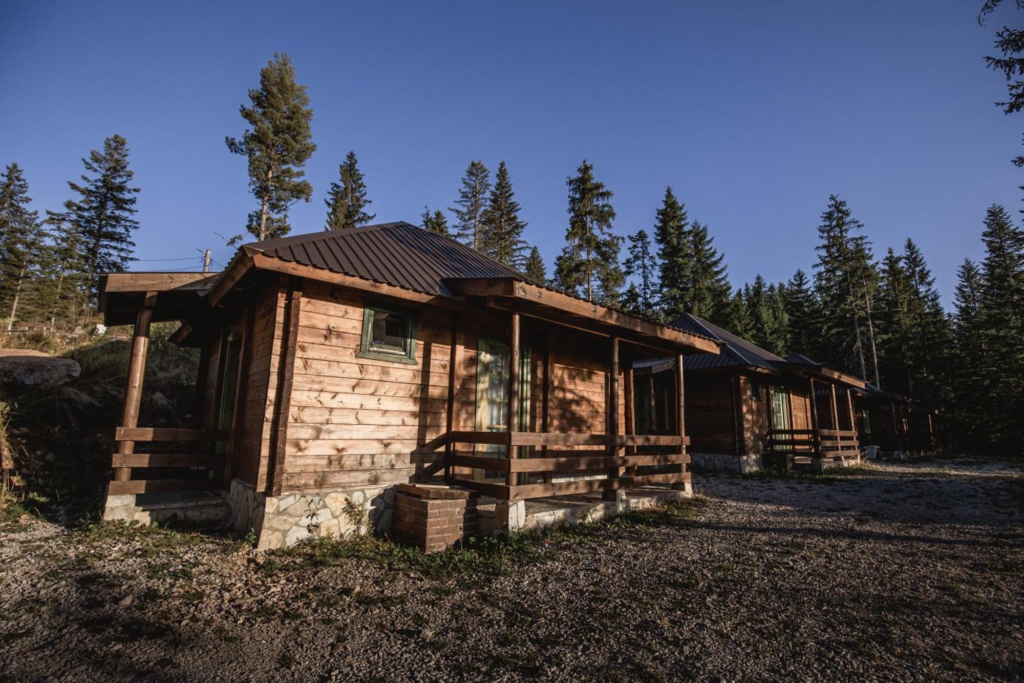 Jela Natural Resort Rozhajë Екстериор снимка