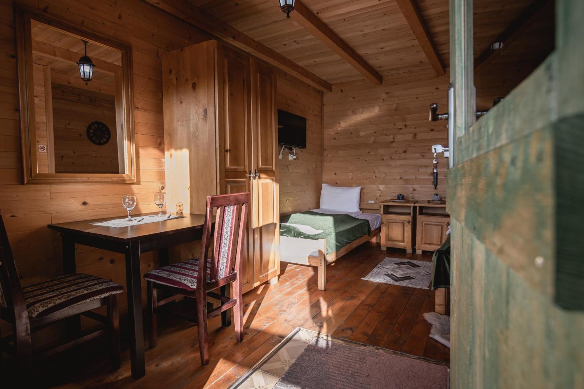 Jela Natural Resort Rozhajë Екстериор снимка